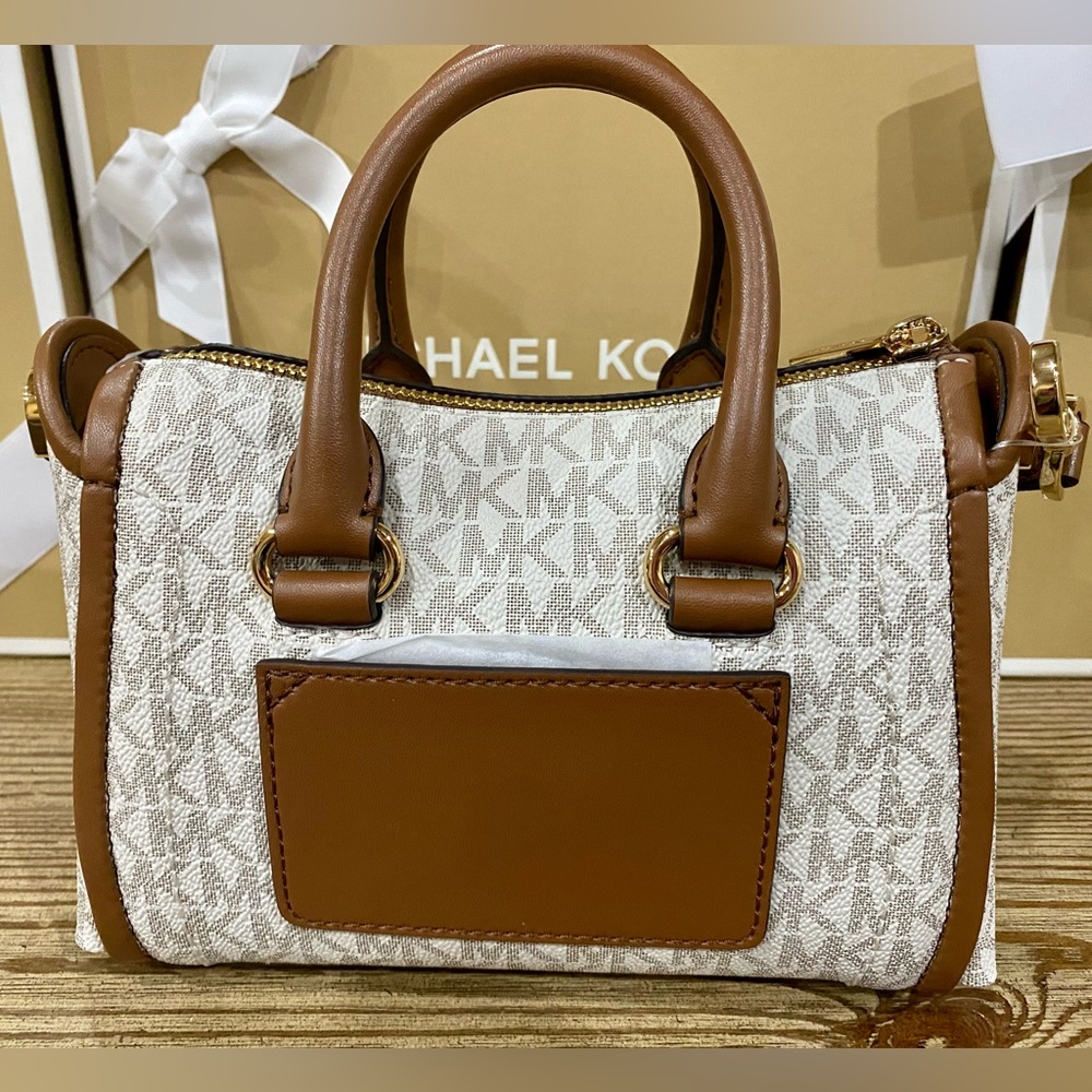 NWT Michael Kors Crossbody Small Handbag Vanilla and Brown - Picture 6 of 9